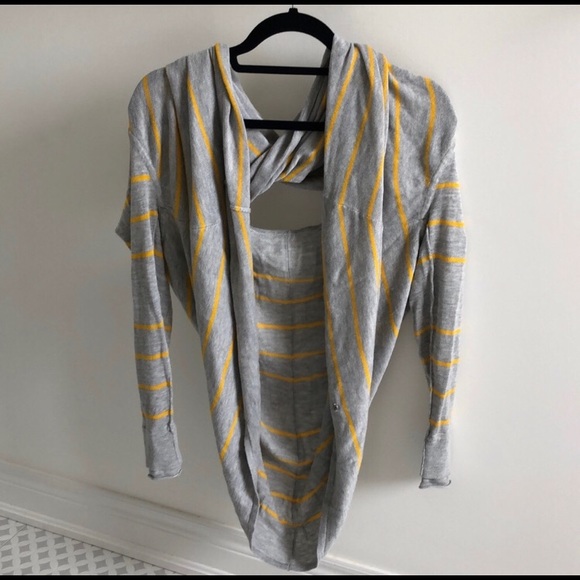 Lululemon Turn & Twist Sweater - Picture 4 of 7